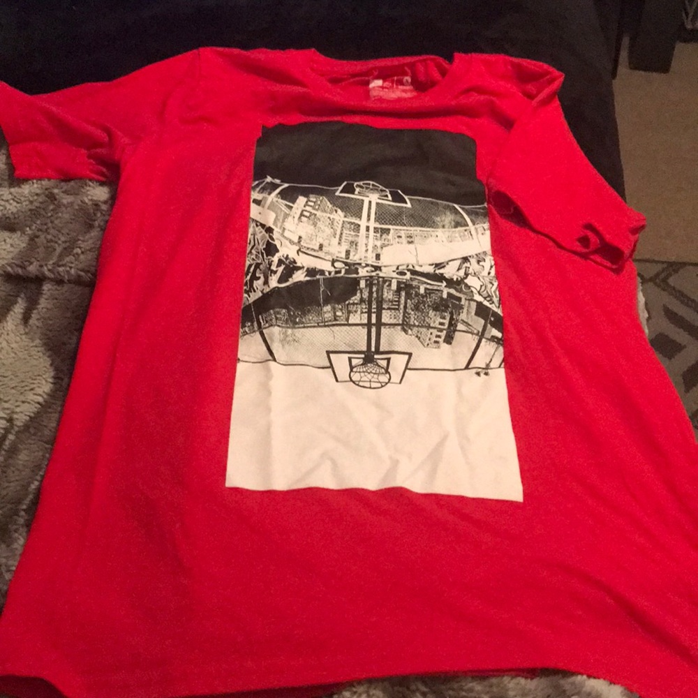 Tee